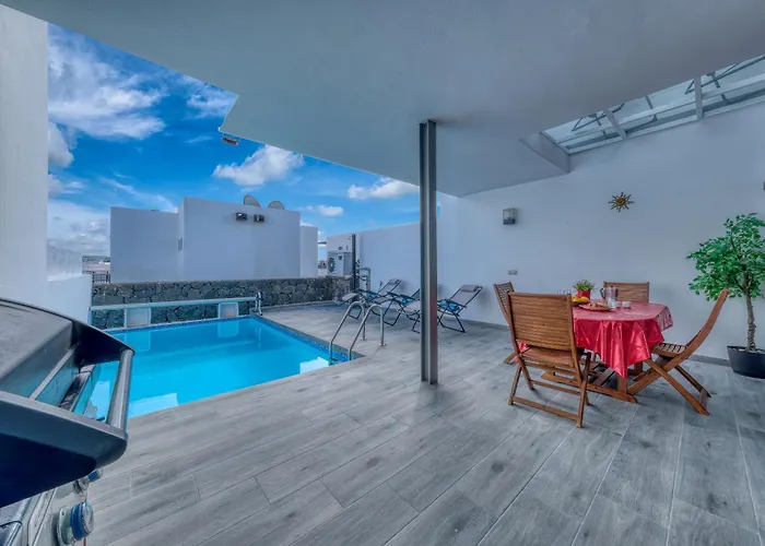 Marina- Heated Pool *