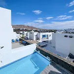 Marina- Heated Pool Villa Playa Blanca (Lanzarote)