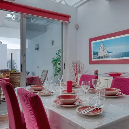 Marina- Heated Pool *